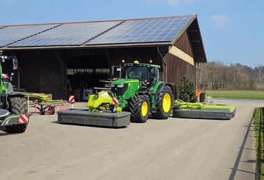 Claas Disco 3200 F Move + Disco 9300 Trend
